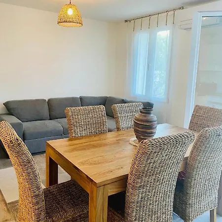 Apartment Almanarre *